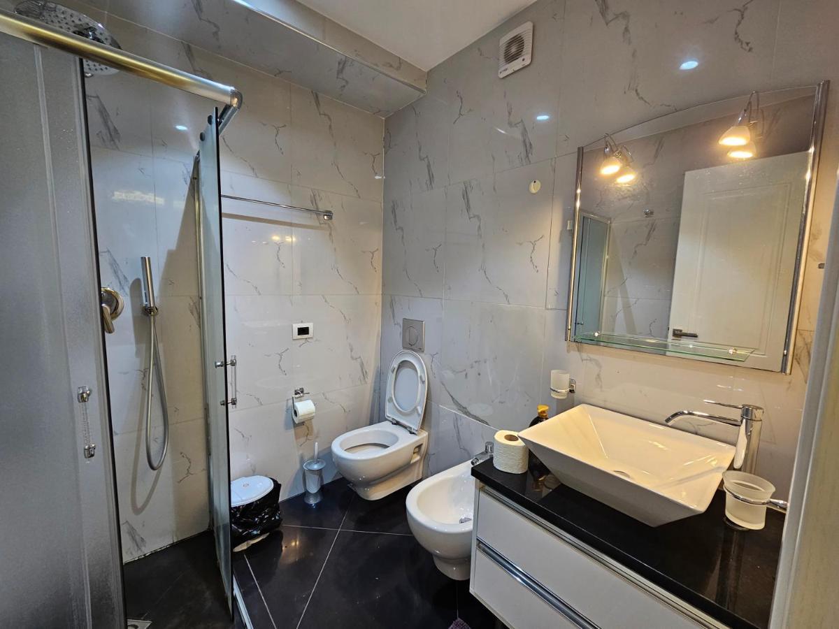 Tirana Central Exclusive Εξωτερικό φωτογραφία